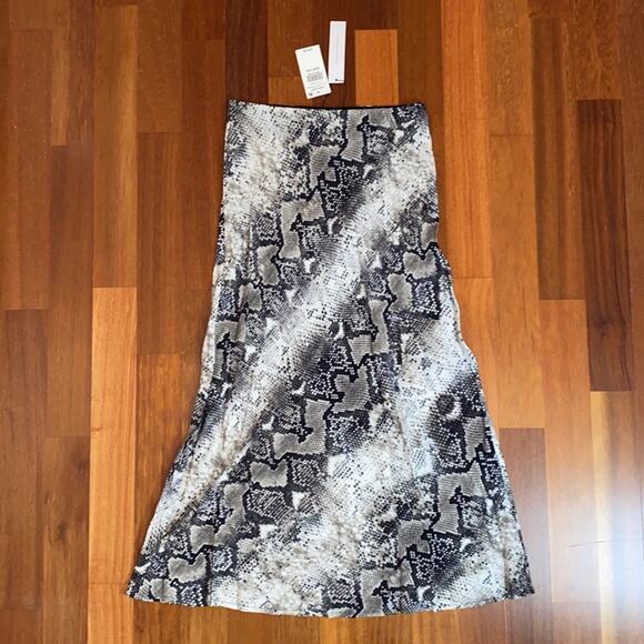 *6/$35* Sanctuary XXS Extra Extra Small Gray Black White Snake Print Skirt New - Picture 2 of 5